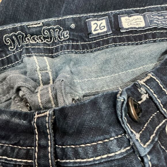 Miss Me JE5909C7 Dark Washed Signature Cropped Blue Jeans - Picture 6 of 8